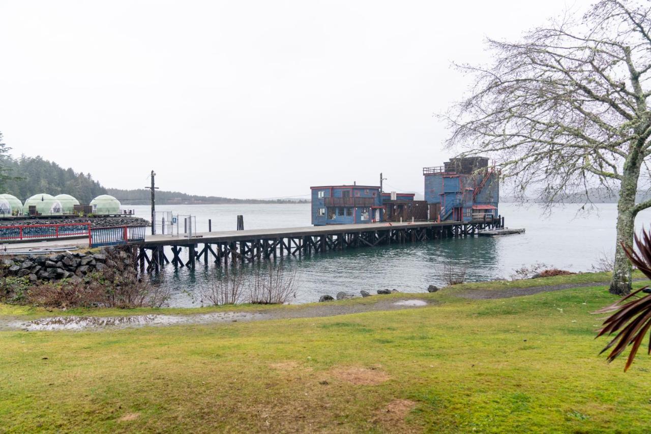 Lunar Cove Inn Charters And Tours Tofino Exterior photo