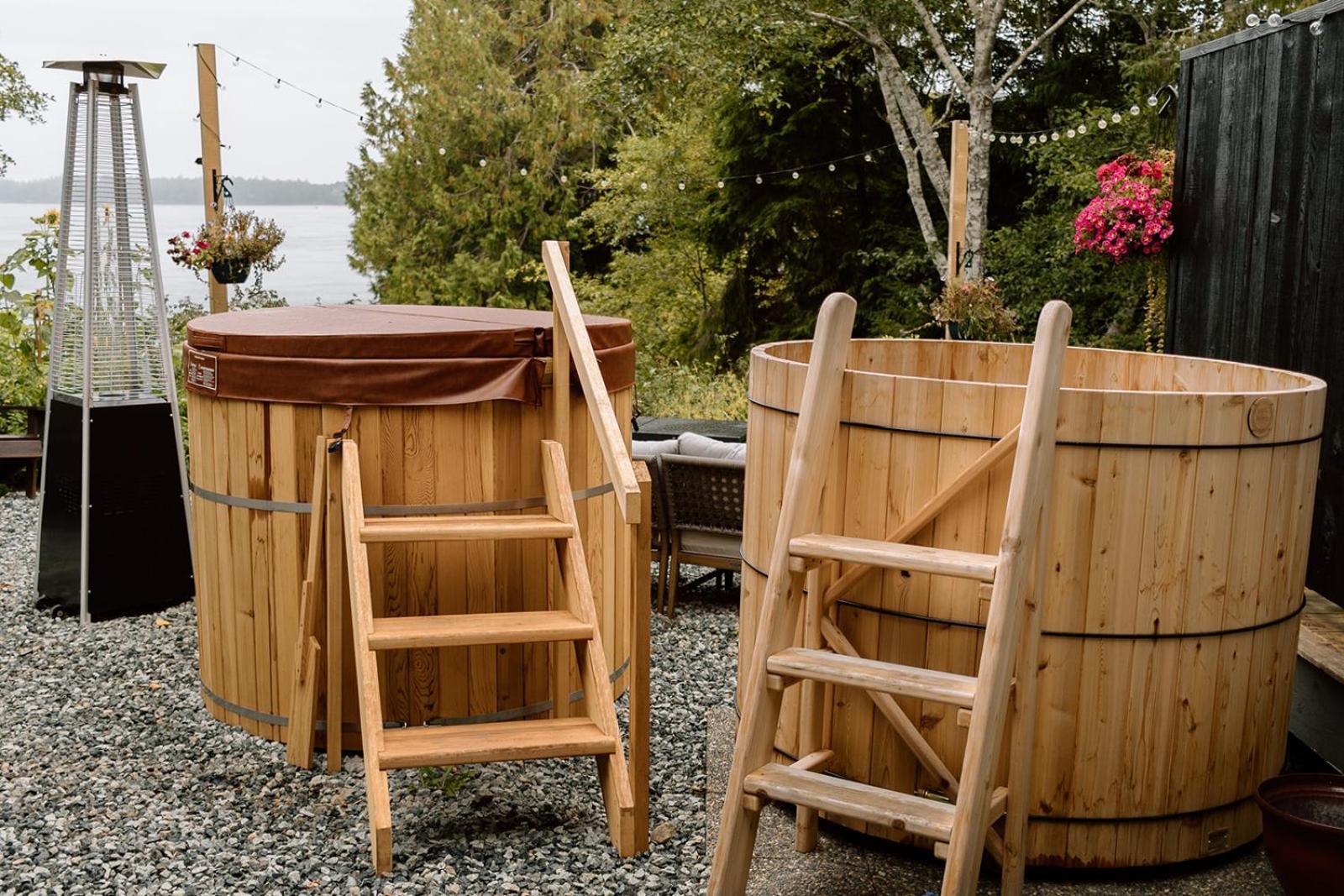 Lunar Cove Inn Charters And Tours Tofino Exterior photo